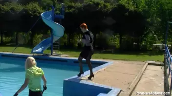 Wet And Creamy At The Pool Screencap 7 on sinx.preview.netperv.com