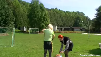 Wet And Creamy At The Pool Screencap 1 on sinx.preview.netperv.com