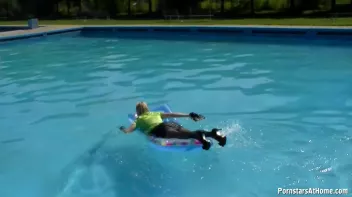 Wet And Creamy At The Pool Screencap 32 on sinx.preview.netperv.com