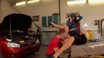 The Pissy Mechanic Screencap 57 on sinx.preview.netperv.com