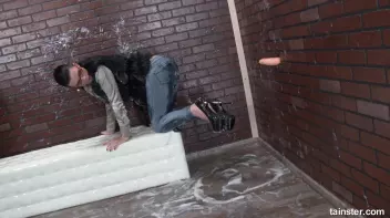 Alice Nice covered in jizz within seconds Screencap 31 on sinx.preview.netperv.com