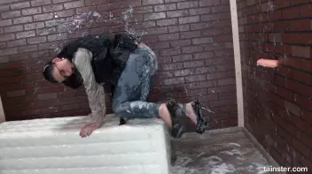 Alice Nice covered in jizz within seconds Screencap 43 on sinx.preview.netperv.com