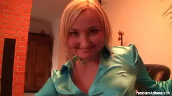 Paris Takes Care Of That Cock Screencap 2 on sinx.preview.netperv.com