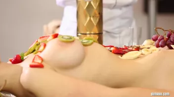 A Feast For The Bi Eyes Screencap 17 on sinx.preview.netperv.com