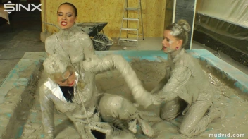 Messy girls double team hot blonde in mud wrestling catfight Screencap 14 on sinx.preview.netperv.com