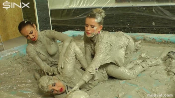 Messy girls double team hot blonde in mud wrestling catfight Screencap 26 on sinx.preview.netperv.com