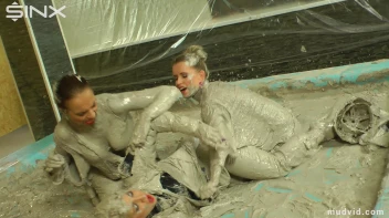 Messy girls double team hot blonde in mud wrestling catfight Screencap 27 on sinx.preview.netperv.com