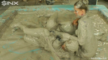 Messy girls double team hot blonde in mud wrestling catfight Screencap 40 on sinx.preview.netperv.com