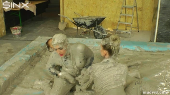Messy girls double team hot blonde in mud wrestling catfight Screencap 41 on sinx.preview.netperv.com