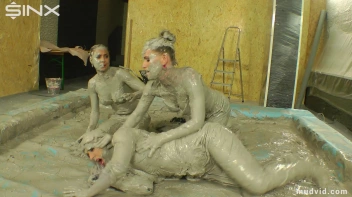 Messy girls double team hot blonde in mud wrestling catfight Screencap 62 on sinx.preview.netperv.com