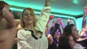 Fashion Freaks Part 5 - Main Edit Screencap 101 on sinx.preview.netperv.com