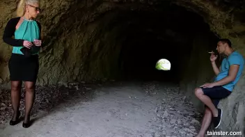 Please piss on my face, Bombshell Screencap 2 on sinx.preview.netperv.com