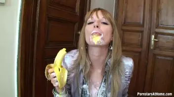 This Eurobabe Wasn't Shopping For Dinner... Screencap 82 on sinx.preview.netperv.com