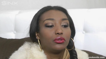 High Class Ebony Hunny Smokes In Bed Screencap 28 on sinx.preview.netperv.com