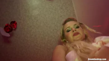 Valentine's Day Vaginas Part 3 - Main Edit Screencap 9 on sinx.preview.netperv.com