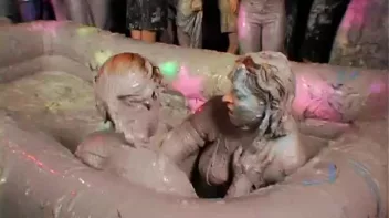 Elegant Muddy Wrestling? Screencap 24 on sinx.preview.netperv.com