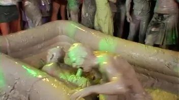 Elegant Muddy Wrestling? Screencap 78 on sinx.preview.netperv.com