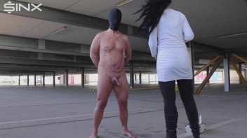 Den Sack im Parkhaus genadelt Screencap 10 on sinx.preview.netperv.com