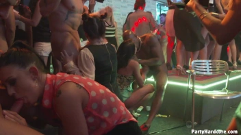 Party Hardcore Gone Crazy Vol. 12 Part 5 - Cam 3 Screencap 6 on sinx.preview.netperv.com