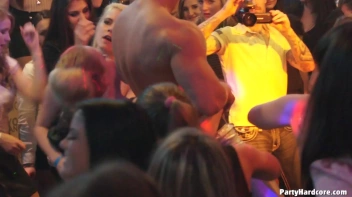 Party Hardcore Gone Crazy Vol. 9 Part 1 - Cam 3 Screencap 59 on sinx.preview.netperv.com