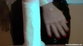 Perfect Babe Gives Perfect Blowjob Screencap 39 on sinx.preview.netperv.com