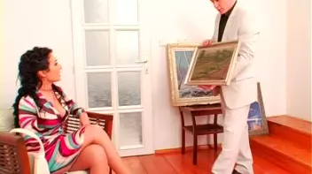 Booty Bidding War Screencap 8 on sinx.preview.netperv.com