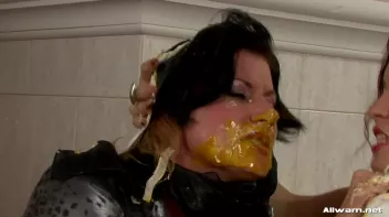 Hot And Messy Mamas Screencap 30 on sinx.preview.netperv.com