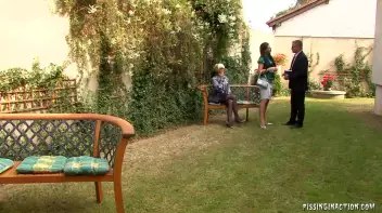 Piss Fun At The Park Screencap 5 on sinx.preview.netperv.com