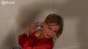 Babe Drenches Her Clothed Body In Water Screencap 11 on sinx.preview.netperv.com
