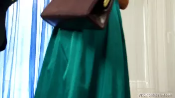 Getting Off Under Golden Showers Screencap 2 on sinx.preview.netperv.com