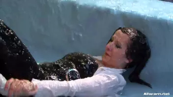 Slammed In The Gel Screencap 60 on sinx.preview.netperv.com