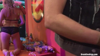 Bikini Beach Balls Part 4 - Cam 3 Screencap 67 on sinx.preview.netperv.com