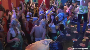 Bikini Beach Balls Part 4 - Cam 3 Screencap 24 on sinx.preview.netperv.com