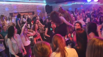 Party Hardcore Gone Crazy Vol. 27 Part 3 - Cam 2 Screencap 14 on sinx.preview.netperv.com