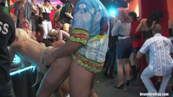 Bikini Beach Balls Part 2 - Cam 2 Screencap 64 on sinx.preview.netperv.com