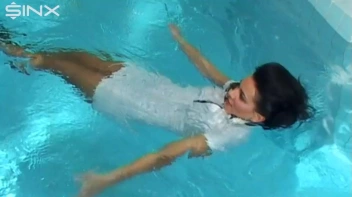 Wet Pool Fun For Champagne Babes Screencap 57 on sinx.preview.netperv.com