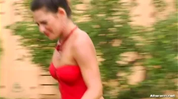 Cooling Off With The Sprinkler Screencap 12 on sinx.preview.netperv.com