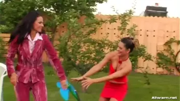 Cooling Off With The Sprinkler Screencap 5 on sinx.preview.netperv.com