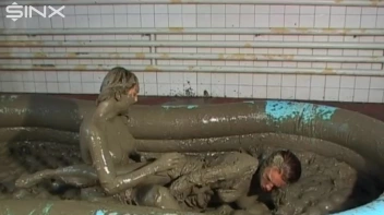 WAM Babes Catfight And Wrestle In The Mud Screencap 40 on sinx.preview.netperv.com