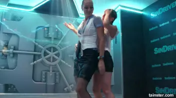 Dirty Wet Dancing Screencap 29 on sinx.preview.netperv.com