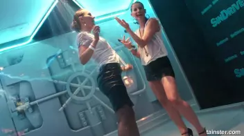 Dirty Wet Dancing Screencap 31 on sinx.preview.netperv.com