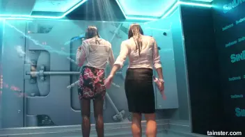 Dirty Wet Dancing Screencap 43 on sinx.preview.netperv.com