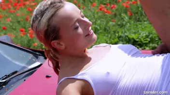 Outdoor golden shower Screencap 42 on sinx.preview.netperv.com