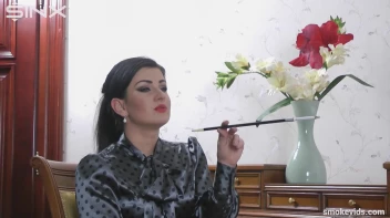 Seductress Smokes And Seduces Screencap 8 on sinx.preview.netperv.com