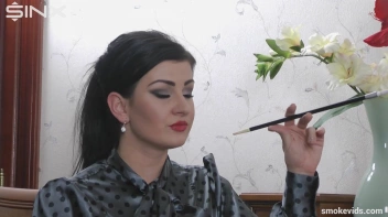 Seductress Smokes And Seduces Screencap 13 on sinx.preview.netperv.com