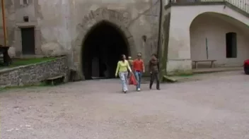 Castle View MMF Fucking Screencap 1 on sinx.preview.netperv.com