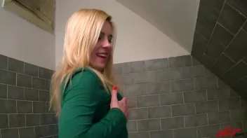 Savoring Every Moment Of Bath Time Screencap 1 on sinx.preview.netperv.com