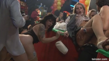 Gash Gamblers Part 2 - Cam 2 Screencap 67 on sinx.preview.netperv.com