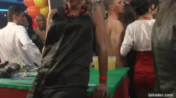 Gash Gamblers Part 2 - Cam 2 Screencap 81 on sinx.preview.netperv.com