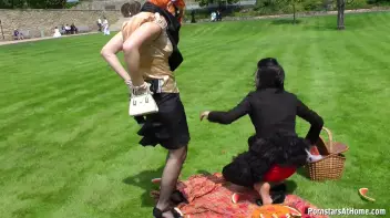 The Craziest Tourist Attraction In Town! Screencap 35 on sinx.preview.netperv.com